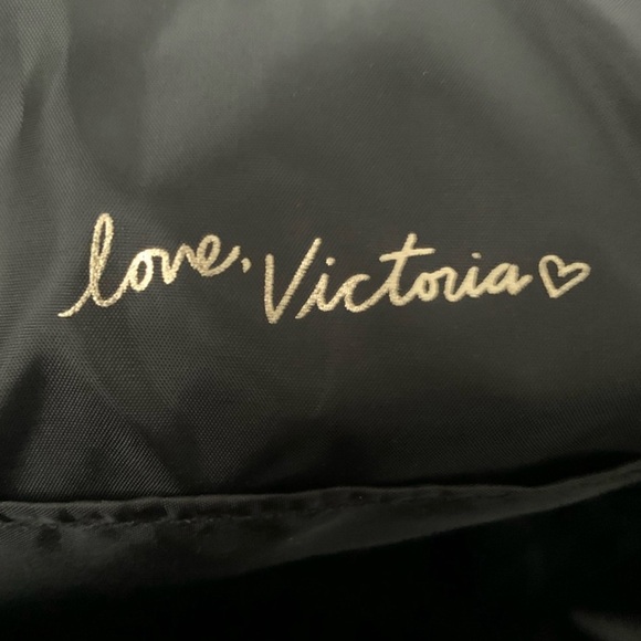 Victoria's Secret AUTHENTIC Leopard Print Tote with Gold Foil NWT - Picture 13 of 16